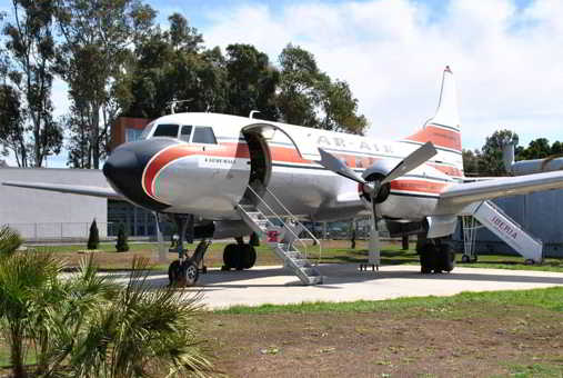 Museo-Aeronautico-Malaga-avion-airmail-Familysol