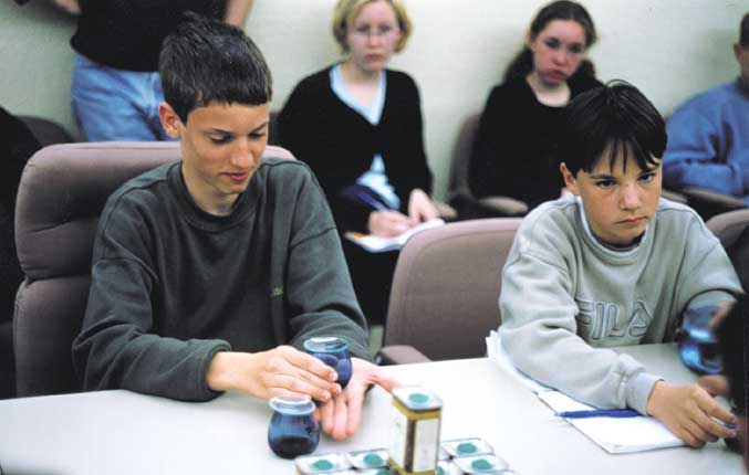 Andalusian handicraft workshops in Granada - Image 6