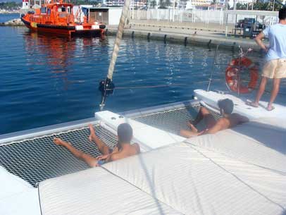 Paseo en catamaran Familysol Torre del Mar Málaga